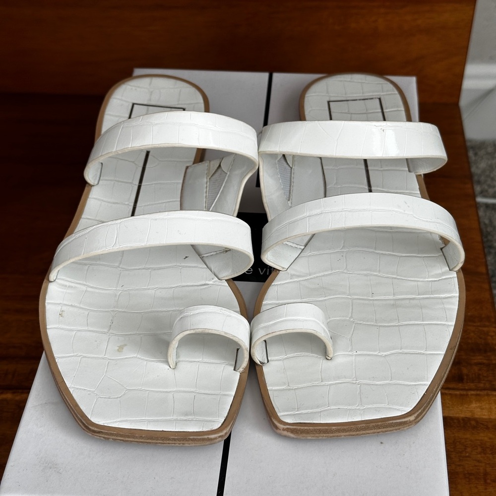 Dolce Vita White Croc-Embossed Women's Sandals | Isala